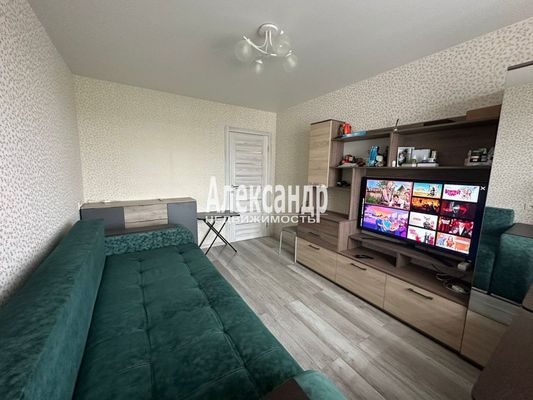 Продам двухкомнатную (2-комн.) квартиру, 20, Оржицы д