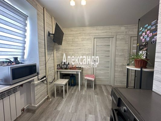 Продам двухкомнатную (2-комн.) квартиру, 20, Оржицы д