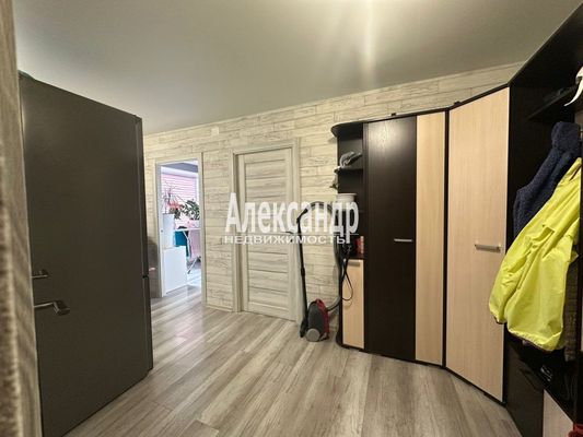Продам двухкомнатную (2-комн.) квартиру, 20, Оржицы д