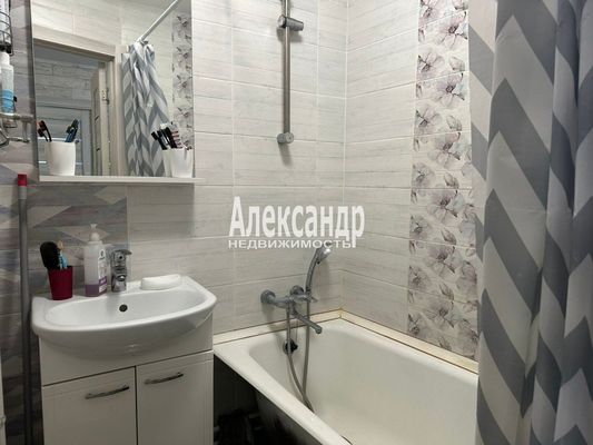 Продам двухкомнатную (2-комн.) квартиру, 20, Оржицы д