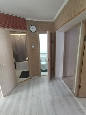 Продам двухкомнатную (2-комн.) квартиру, 8-е Марта ул, 29, Ишим г