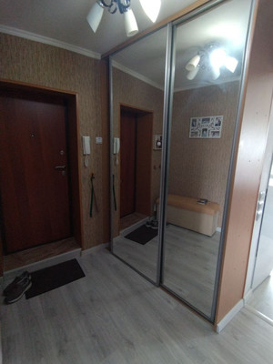 Продам двухкомнатную (2-комн.) квартиру, 8-е Марта ул, 29, Ишим г