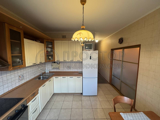Продам двухкомнатную (2-комн.) квартиру, Соловьиная Роща ул, 3к1, Москва г