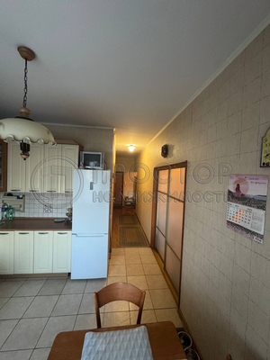 Продам двухкомнатную (2-комн.) квартиру, Соловьиная Роща ул, 3к1, Москва г
