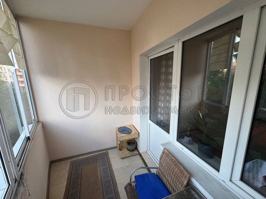 Продам двухкомнатную (2-комн.) квартиру, Соловьиная Роща ул, 3к1, Москва г