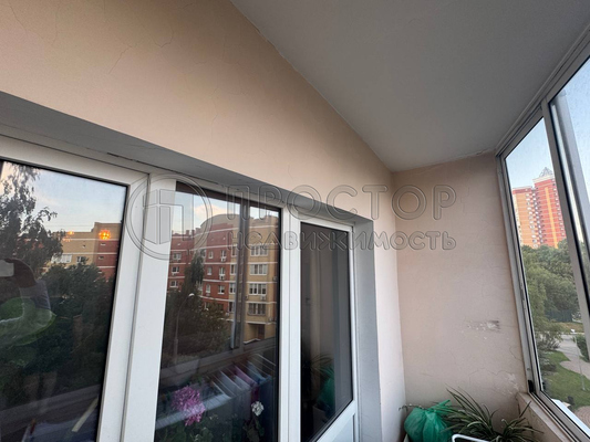 Продам двухкомнатную (2-комн.) квартиру, Соловьиная Роща ул, 3к1, Москва г