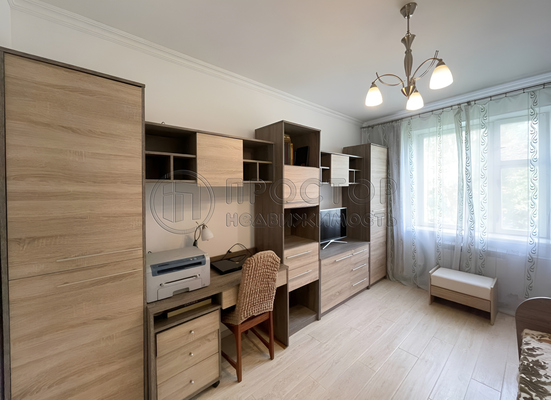 Продам двухкомнатную (2-комн.) квартиру, Морская ул, 13, Ям с