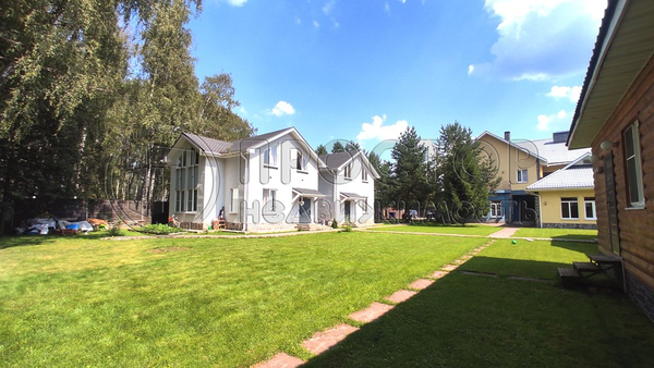 Продам коммерческое помещение 550 м2, Радужная ул, 4, Красные Холмы д