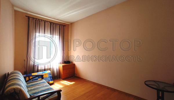Продам коммерческое помещение 550 м2, Радужная ул, 4, Красные Холмы д