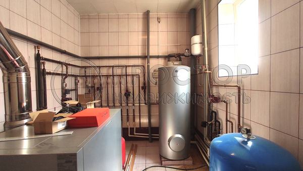 Продам коммерческое помещение 550 м2, Радужная ул, 4, Красные Холмы д