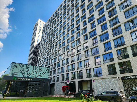 Продам трехкомнатную (3-комн.) квартиру, Гжатская ул, 5к1, Москва г