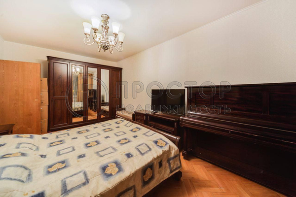 Продам трехкомнатную (3-комн.) квартиру, Коцюбинского ул, 9к2, Москва г