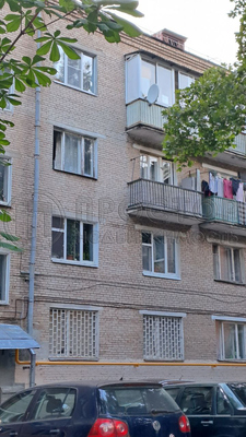 Продам трехкомнатную (3-комн.) квартиру, Коцюбинского ул, 9к2, Москва г