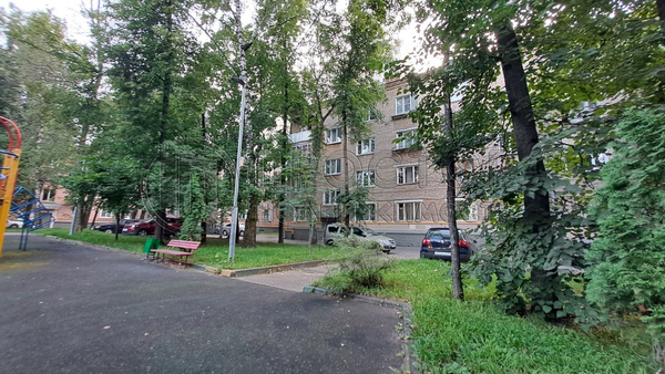 Продам трехкомнатную (3-комн.) квартиру, Коцюбинского ул, 9к2, Москва г