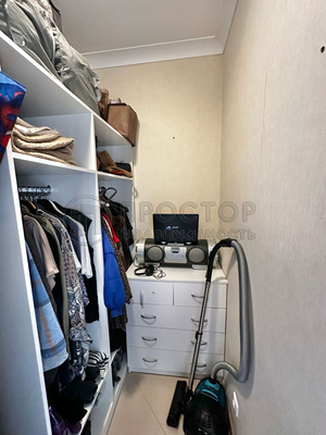 Продам однокомнатную (1-комн.) квартиру, Игоря Мерлушкина ул, 12, Красногорск г