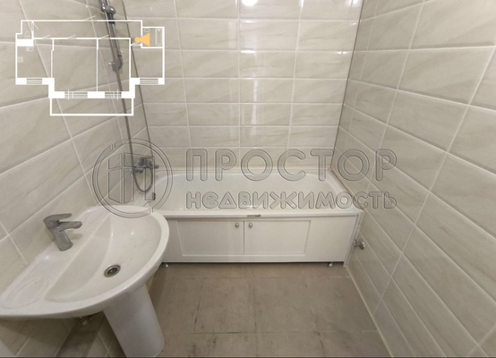 Продам трехкомнатную (3-комн.) квартиру, Судостроительная ул, 17, Москва г