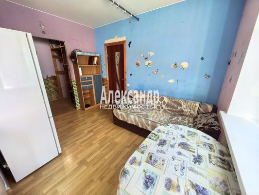 Продам однокомнатную (1-комн.) квартиру, Дружбы ул, 1, Стеклянный п