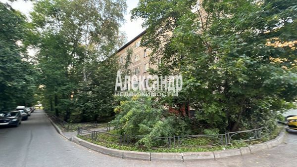 Продам двухкомнатную (2-комн.) квартиру, Большевиков пр-кт, 79к1, Санкт-Петербург г