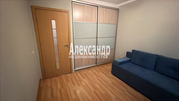 Продам двухкомнатную (2-комн.) квартиру, Большевиков пр-кт, 79к1, Санкт-Петербург г