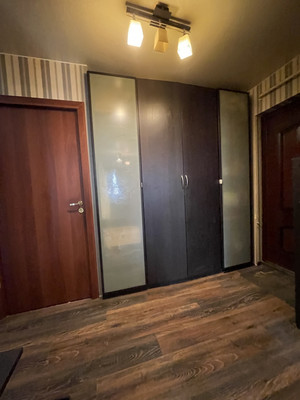 Продам трехкомнатную (3-комн.) квартиру, Красавица тер, 26, Зеленогорск г