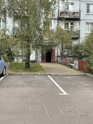 Продам трехкомнатную (3-комн.) квартиру, Красавица тер, 26, Зеленогорск г