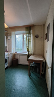 Продам трехкомнатную (3-комн.) квартиру, Крестецкая ул, 26, Старая Русса г