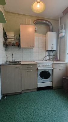 Продам трехкомнатную (3-комн.) квартиру, Крестецкая ул, 26, Старая Русса г