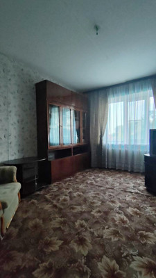 Продам трехкомнатную (3-комн.) квартиру, Крестецкая ул, 26, Старая Русса г