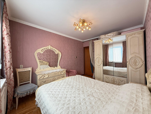 Продам многокомнатную квартиру, Кабардинская ул, 210, Нальчик г