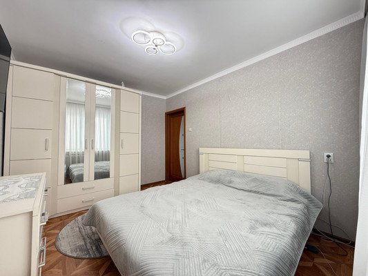 Продам многокомнатную квартиру, Кабардинская ул, 210, Нальчик г