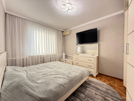 Продам многокомнатную квартиру, Кабардинская ул, 210, Нальчик г