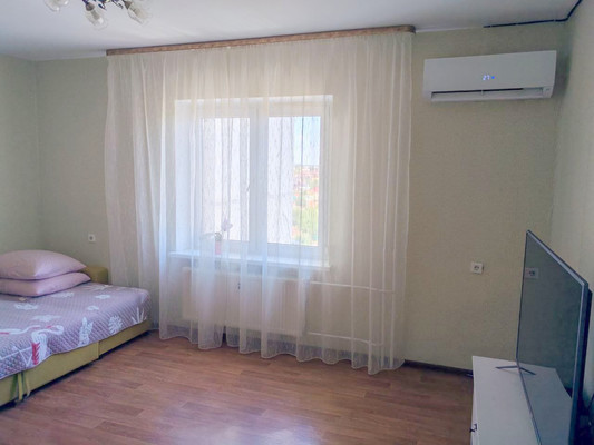 Продам двухкомнатную (2-комн.) квартиру, Петренко ул, 8, Ростов-на-Дону г