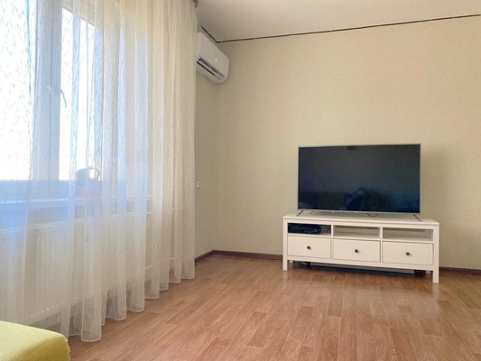 Продам двухкомнатную (2-комн.) квартиру, Петренко ул, 8, Ростов-на-Дону г