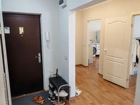 Продам двухкомнатную (2-комн.) квартиру, Петренко ул, 8, Ростов-на-Дону г