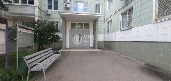 Продам однокомнатную (1-комн.) квартиру, Бакинская ул, 20, Москва г