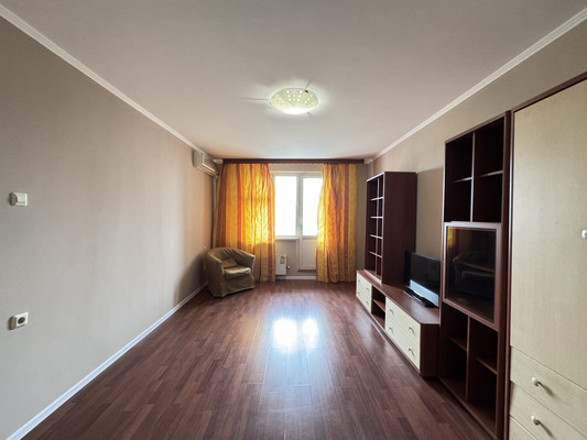 Продам однокомнатную (1-комн.) квартиру, Сиреневый б-р, 59, Москва г