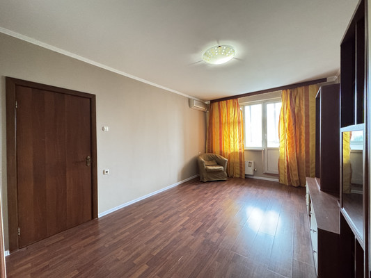 Продам однокомнатную (1-комн.) квартиру, Сиреневый б-р, 59, Москва г