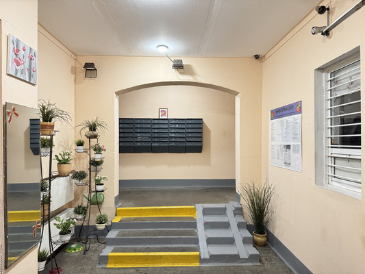 Продам однокомнатную (1-комн.) квартиру, Сиреневый б-р, 59, Москва г