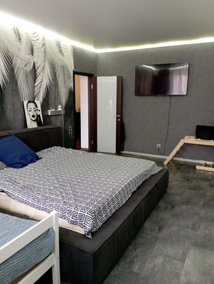 Продам многокомнатную квартиру, Мате Залки ул, 11А, Красноярск г