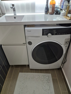 Продам двухкомнатную (2-комн.) квартиру, Гладышевский пр-кт, 38к3, Санкт-Петербург г