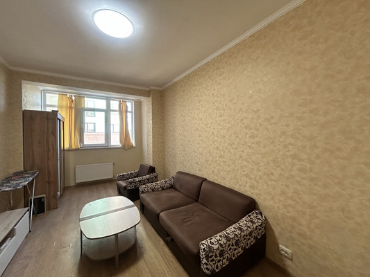 Продам двухкомнатную (2-комн.) квартиру, Залесская ул, 23ак1, Симферополь г