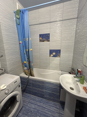 Продам двухкомнатную (2-комн.) квартиру, Залесская ул, 23ак1, Симферополь г