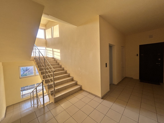 Продам двухкомнатную (2-комн.) квартиру, Залесская ул, 23ак1, Симферополь г