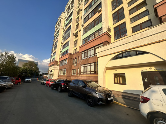 Продам двухкомнатную (2-комн.) квартиру, Залесская ул, 23ак1, Симферополь г