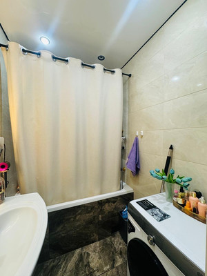 Продам трехкомнатную (3-комн.) квартиру, Мраморный пер, 36, Симферополь г