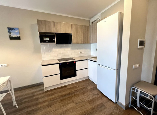 Продам однокомнатную (1-комн.) квартиру, Бородина ул, 59Б, Симферополь г