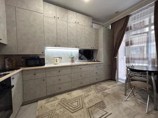 Продам однокомнатную (1-комн.) квартиру, Урожайная ул, 27В, Прогресс с