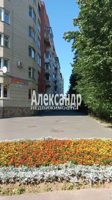 Продам двухкомнатную (2-комн.) квартиру, Токарева ул, 6, Сестрорецк г