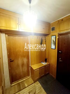 Продам однокомнатную (1-комн.) квартиру, Ленинский пр-кт, 69к1Б, Санкт-Петербург г