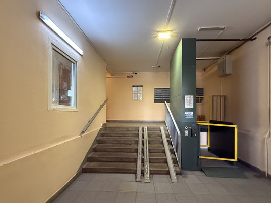 Продам двухкомнатную (2-комн.) квартиру, Рублёвское ш, 79, Москва г